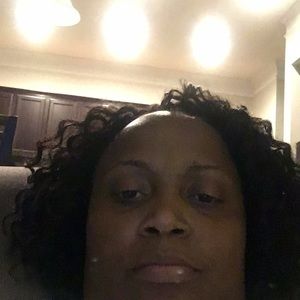 Meet your Posher, Tonia